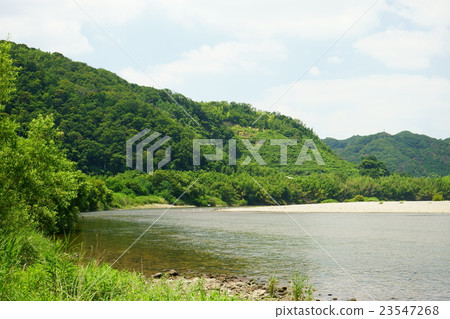 Flow of Izumi River in the Manyoshu collection 6 23547268