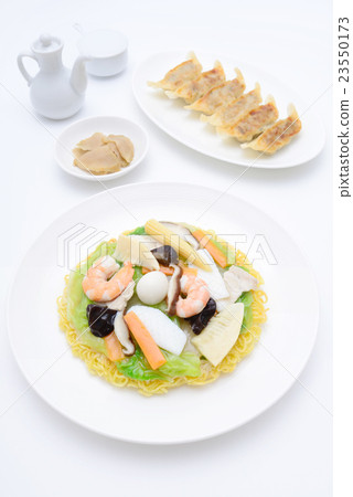 Five-grilled fried noodles 23550173