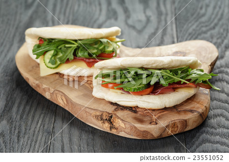 rustic sandwiches with ham arugula and tomatoes rustic sandwiches with ham arugula and tomatoes 23551052