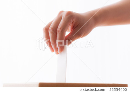 婦女投票，武器 23554400