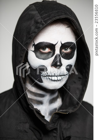 Woman painted like a skeleton Woman painted like a skeleton 23556810