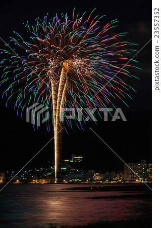 Kamisuwa Hot Spring Fireworks 23557352