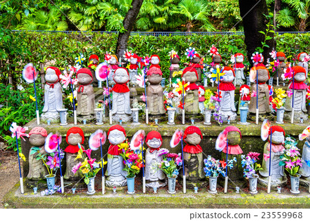 Jizo statues at the cemetery, Zojo-ji temple - Stock Photo [23559968] - PIXTA