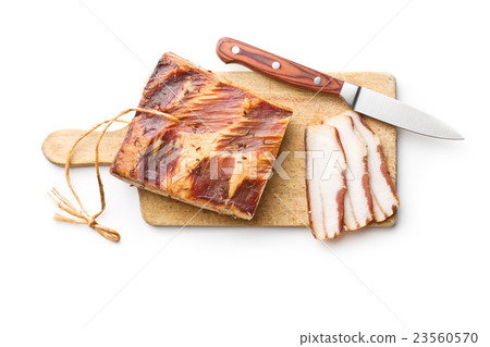 sliced smoked bacon 23560570