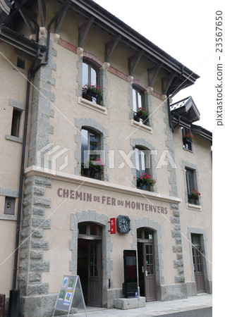 Chamonix · Montampeire railway station building 23567650