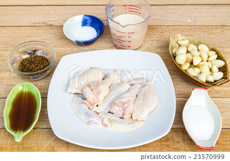 Prepare fresh chicken 23570999