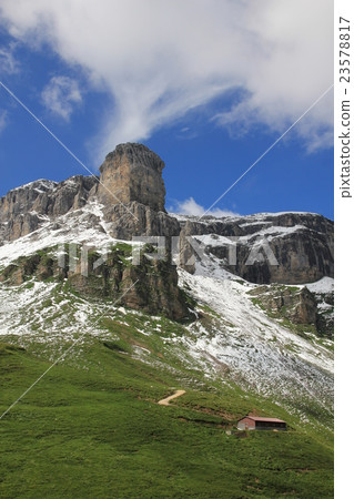 Mountain next to the Klausenpass 23578817