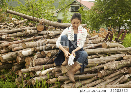 Agriculture Girls portrait 23588883