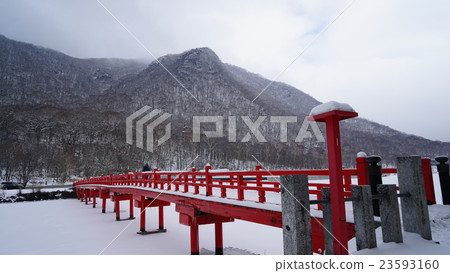 Frozen Onuma and Winter Tree Bird Bridge 23593160