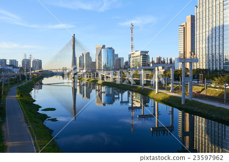 Sao Paulo Estaiada Bridge Brazil Sao Paulo Estaiada Bridge Brazil 23597962