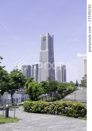 Yokohama Minato Mirai's landscape and landmark tower Yokohama Minato Mirai's landscape and landmark tower 23599292