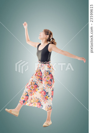 Attractive Asian woman Attractive Asian woman 23599615
