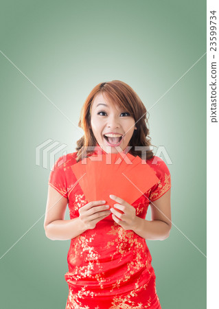 Chinese woman 23599734