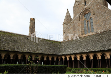Mont-Saint-Michel interior 12 23601191