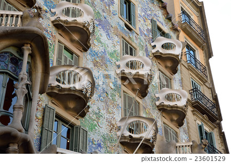 CasaBatlló陽台：巴塞羅那，西班牙 23601529