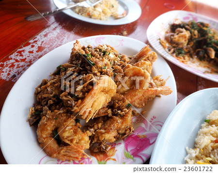 Shrimp with Garlic fried, Thai seafood Shrimp with Garlic fried, Thai seafood 23601722