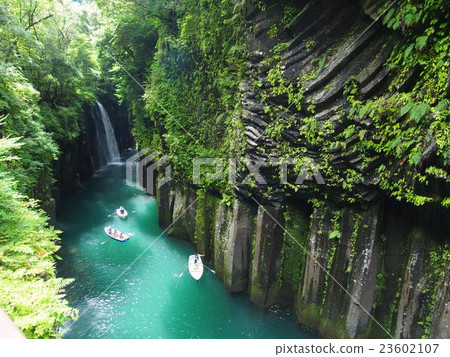 Takachiho Hoshi genuine waterfall Takachiho Hoshi genuine waterfall 23602107