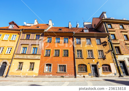 Old town square in Warsaw in a sunny day Old town square in Warsaw in a sunny day 23613818