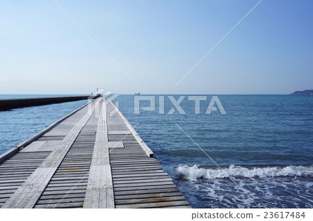 Pier 23617484