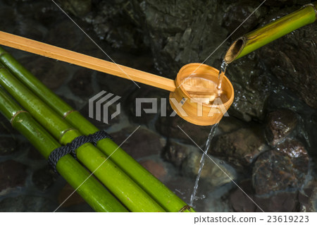 Bamboo faucet 23619223