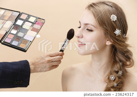 Bridal May Caps 23624317