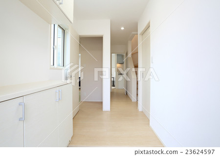 From the model house entrance hall LDK and Japanese style room 23624597