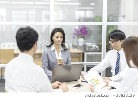 Business meeting Business meeting 23628129