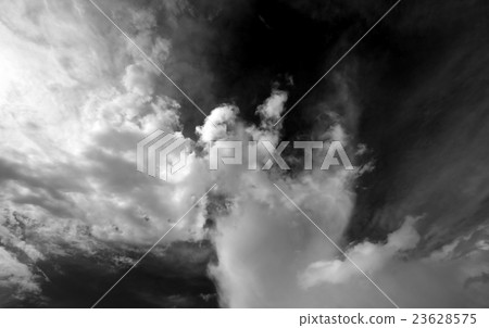 Black and white sky with clouds 23628575