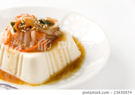 Putting cold and warm Kimchi Putting cold and warm Kimchi 23630874
