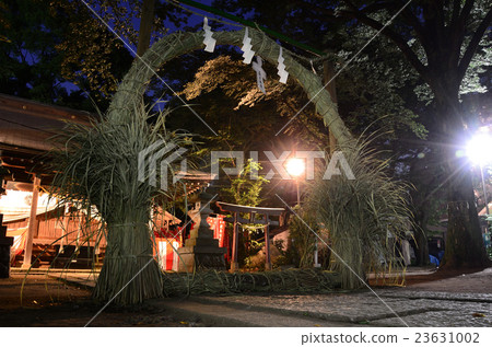 砍車騎·筷子爬行。晚上在神社 砍車騎·筷子爬行。晚上在神社 23631002