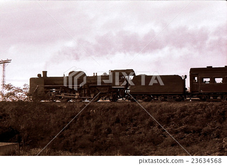 昭和45山形幹線C57蒸汽機車和舊式乘客Tanbaguchi 23634568