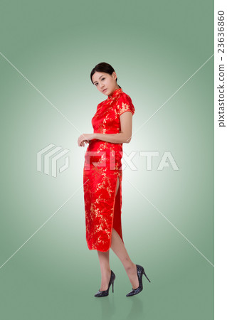 woman in traditional cheongsam 23636860