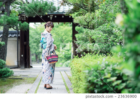 Yukata young lady 23636900