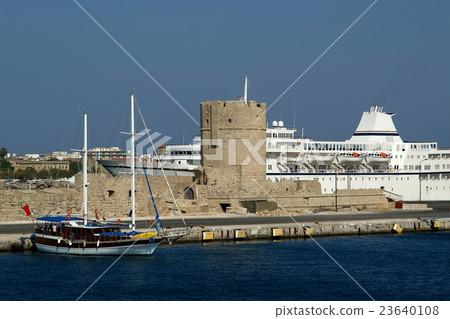 View of the medieval town of Rhodes from the sea 23640108