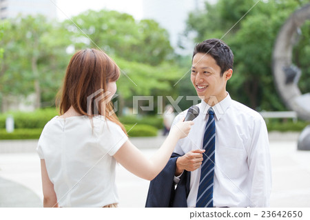 Street interview 23642650