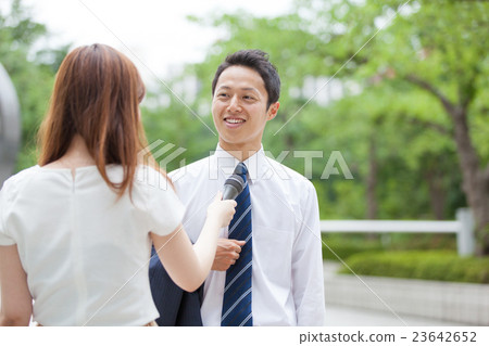 Street interview 23642652