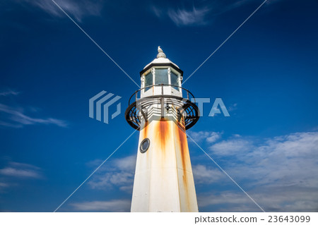 St. Ives lighthouse close up 23643099