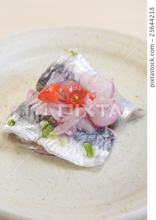 美味的沙丁魚醃料 23644218
