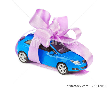 Car with bow as gift 23647052