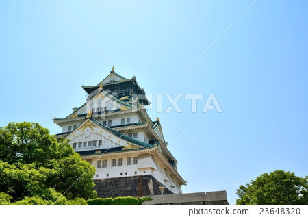 Osaka Castle  23648320