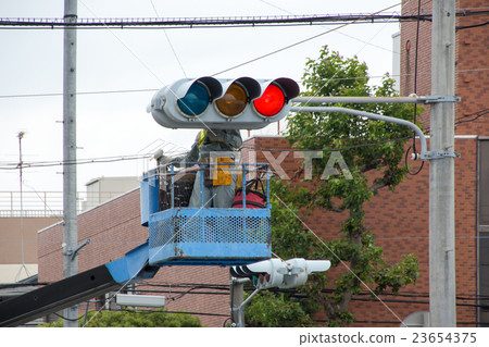 maintenance 23654375