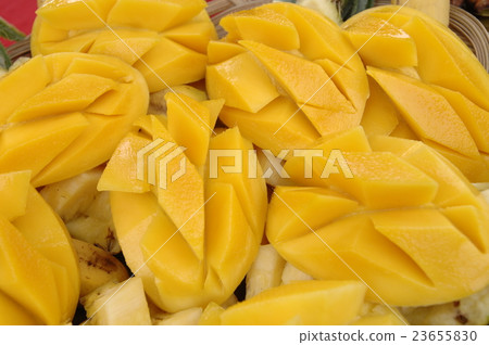 mango  23655830