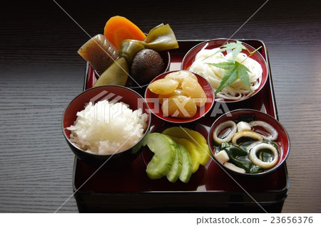 Spirit set, serving meal, dinner table, gourmet meal set Spirit set, serving meal, dinner table, gourmet meal set 23656376