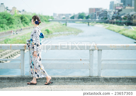 Yukata young lady 23657303