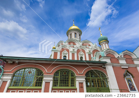 View on Kazansky Cathedral in Moscow, Russia 23662735
