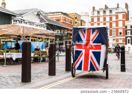 London Covent Garden's Miwa Taxi 23668972