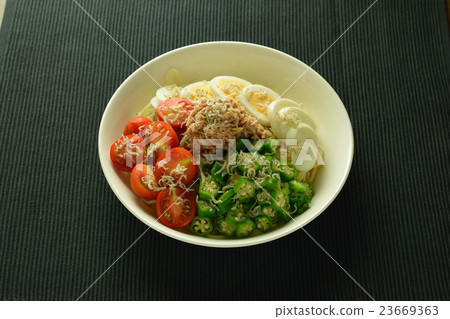 冷凍中國麵條（金槍魚罐頭） 23669363
