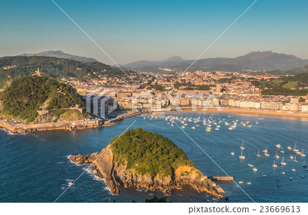 Panoramic view of San Sebastian Basque country 23669613
