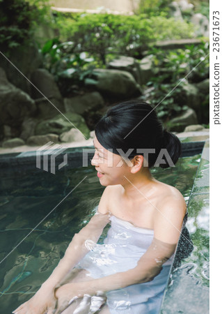 天溫泉 溫泉 女生 23671673
