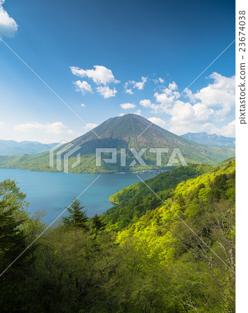 中禅寺湖和山 图库照片